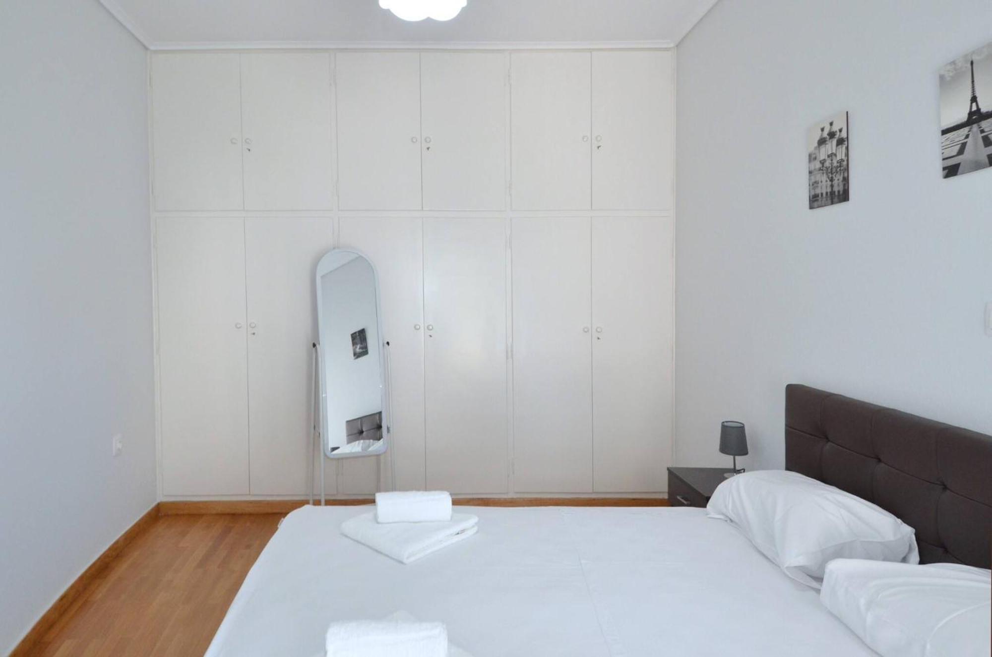 A Spacious Minimal Apatment At Chalandri Athen Eksteriør bilde